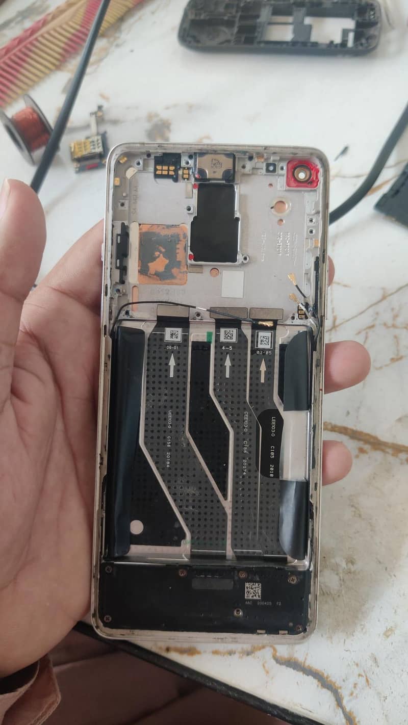 One Plus 8 without panel and board 4