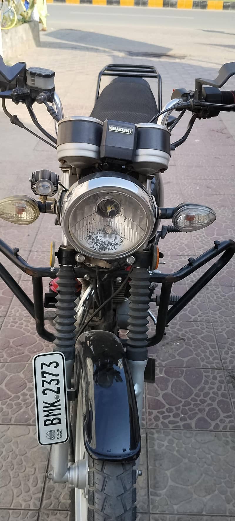 Suzuki 4