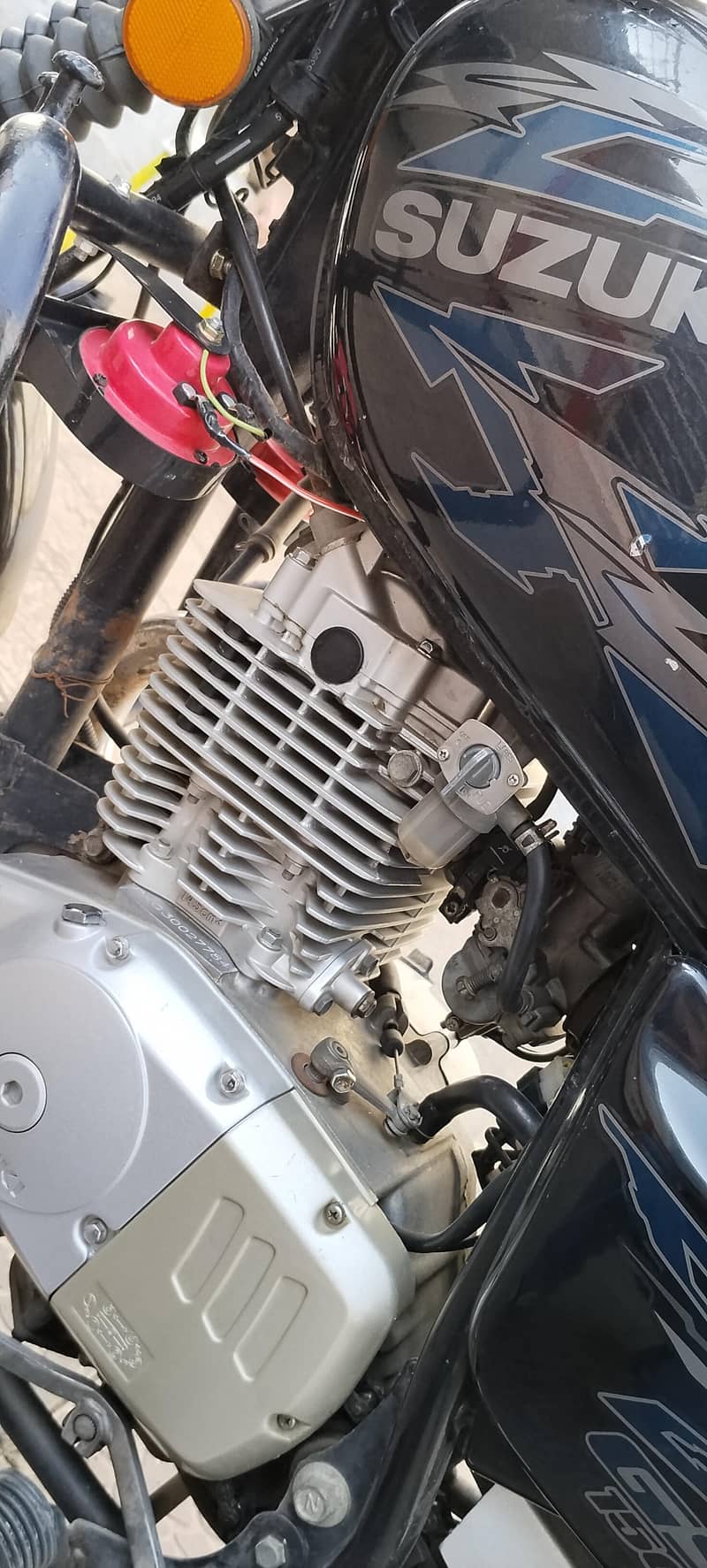 Suzuki 5