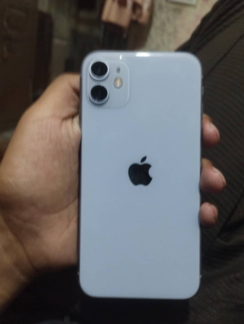 Apple iPhone 11 0