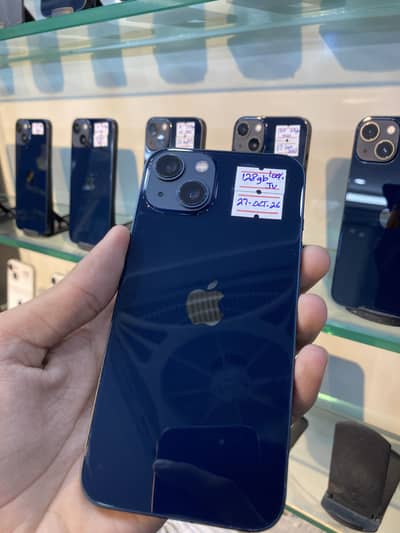 Apple iPhone 13