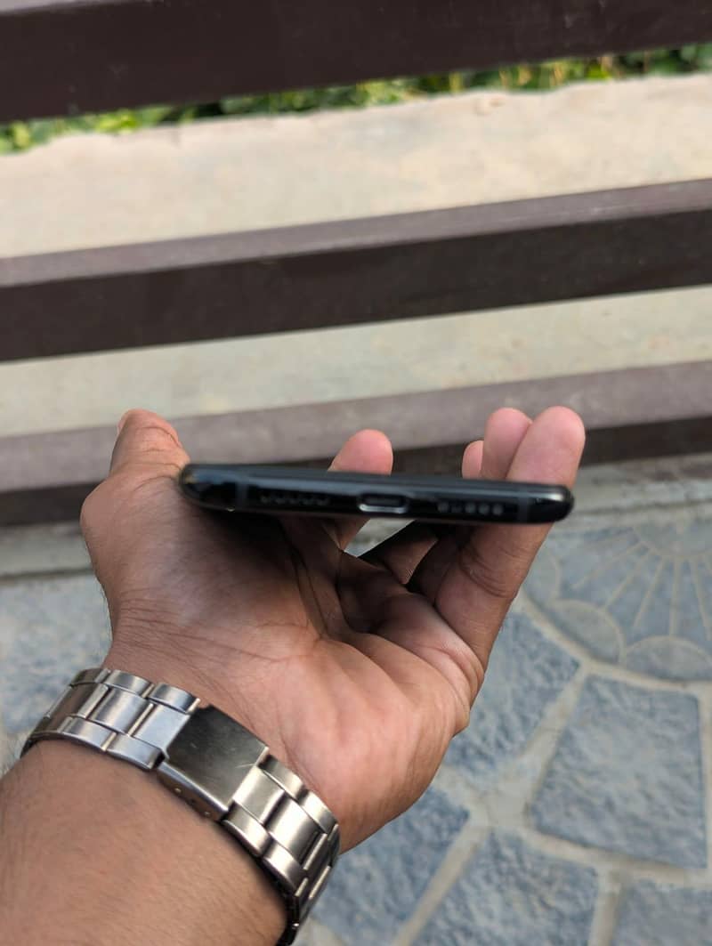 One Plus 6T urgent sell 5