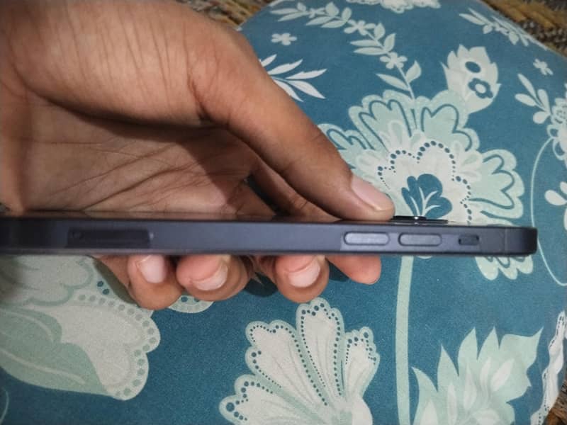 Apple iPhone 12 2