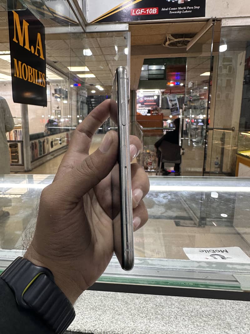 iPhone x pta 256 1