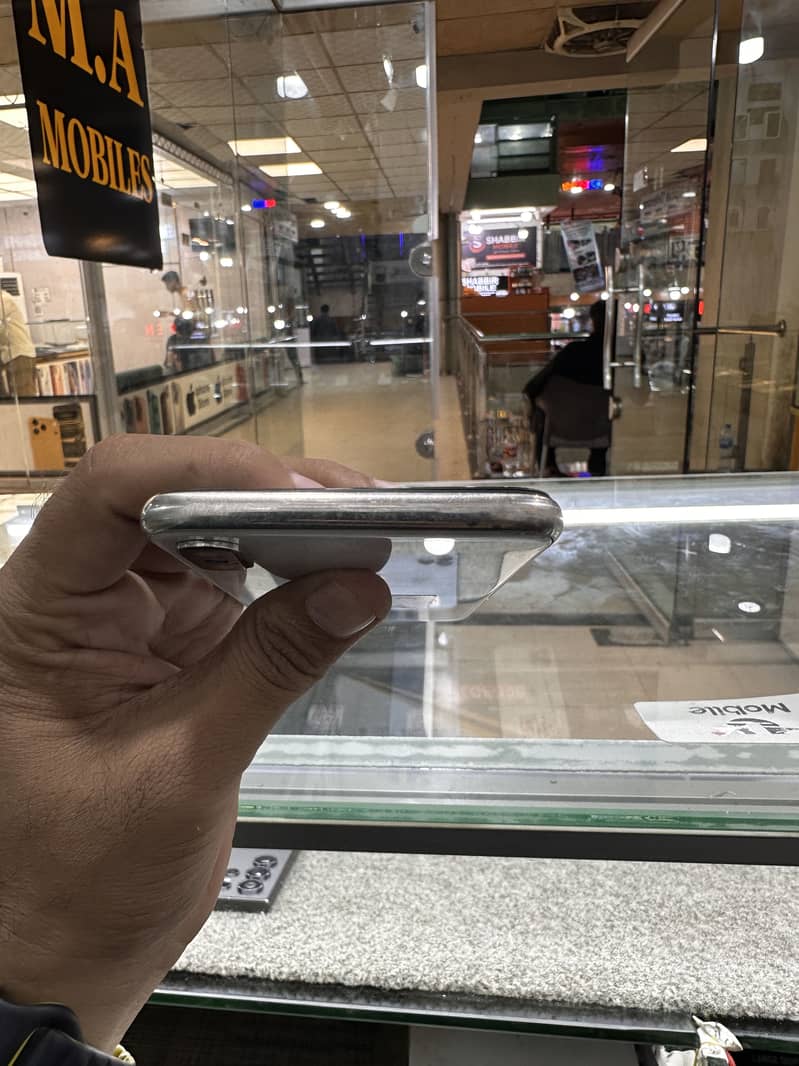 iPhone x pta 256 5