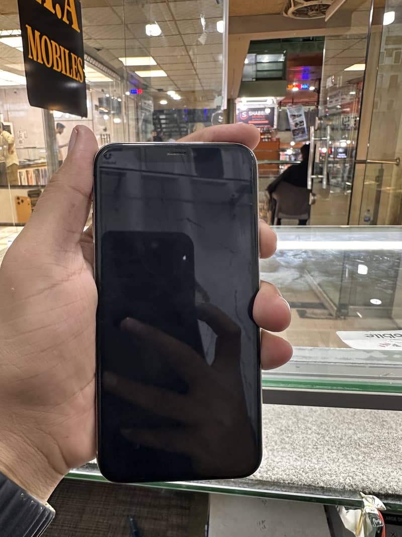 iPhone x pta 256 7