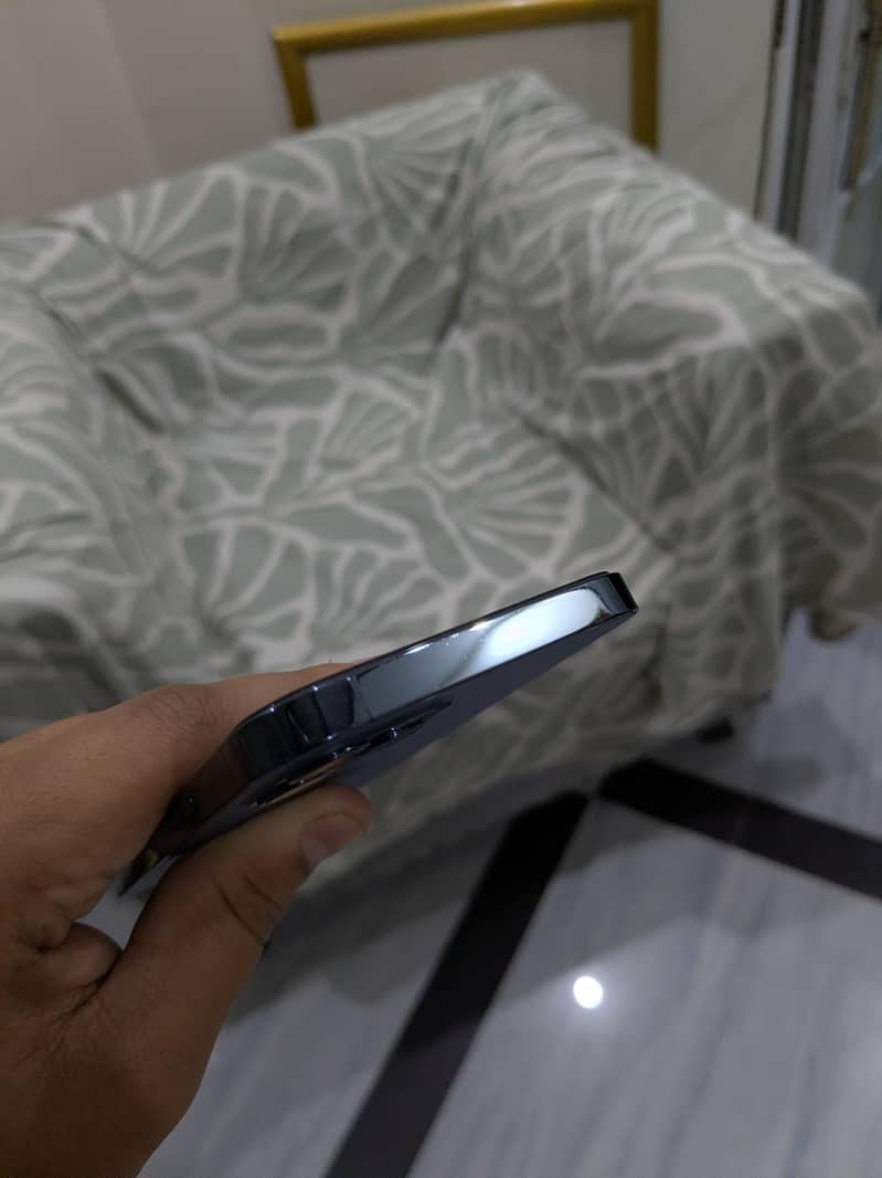 Apple iPhone 12 Pro 1