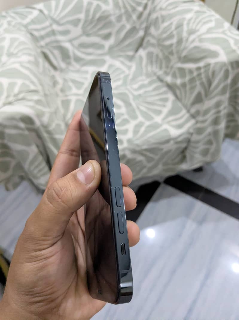 Apple iPhone 12 Pro 3