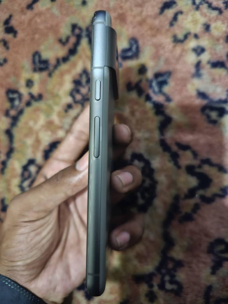 Google Pixel 8 lush condition 2