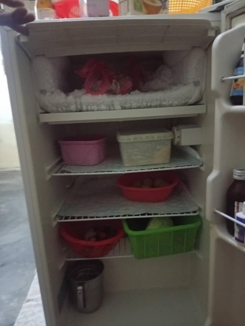 mini fridge 2