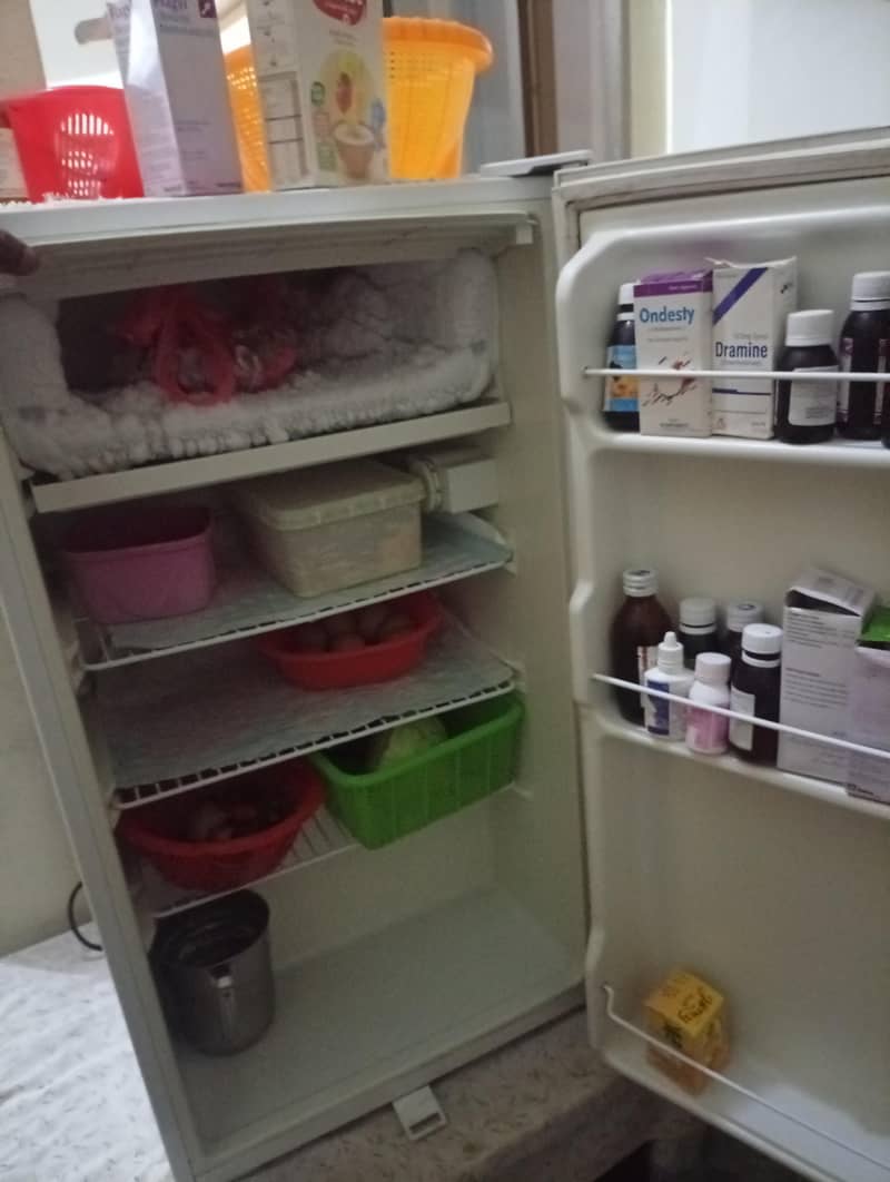 mini fridge 5