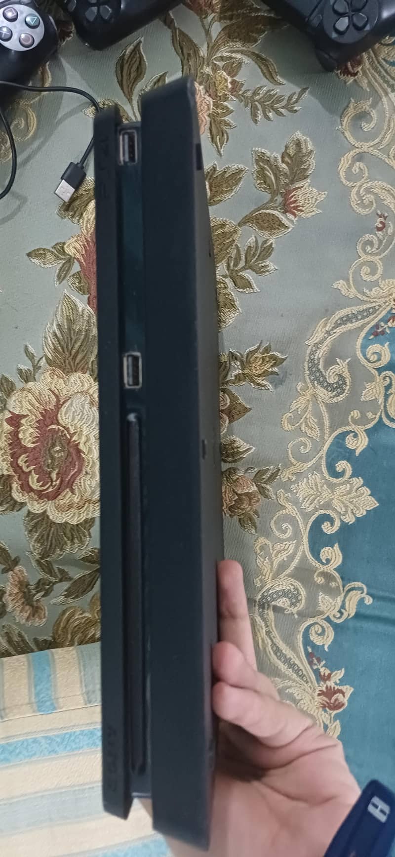 ps4 slim 3