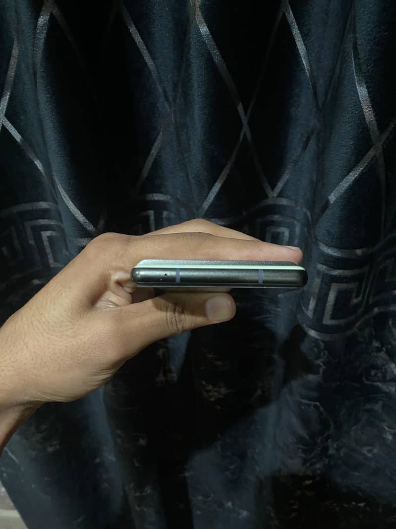 Google Pixel 6 5