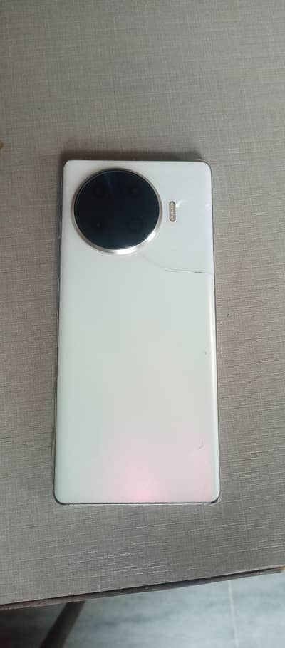 Tecno Spark 20 Pro Plus 03036122846
