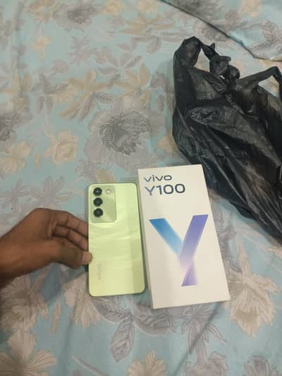 Vivo Y100