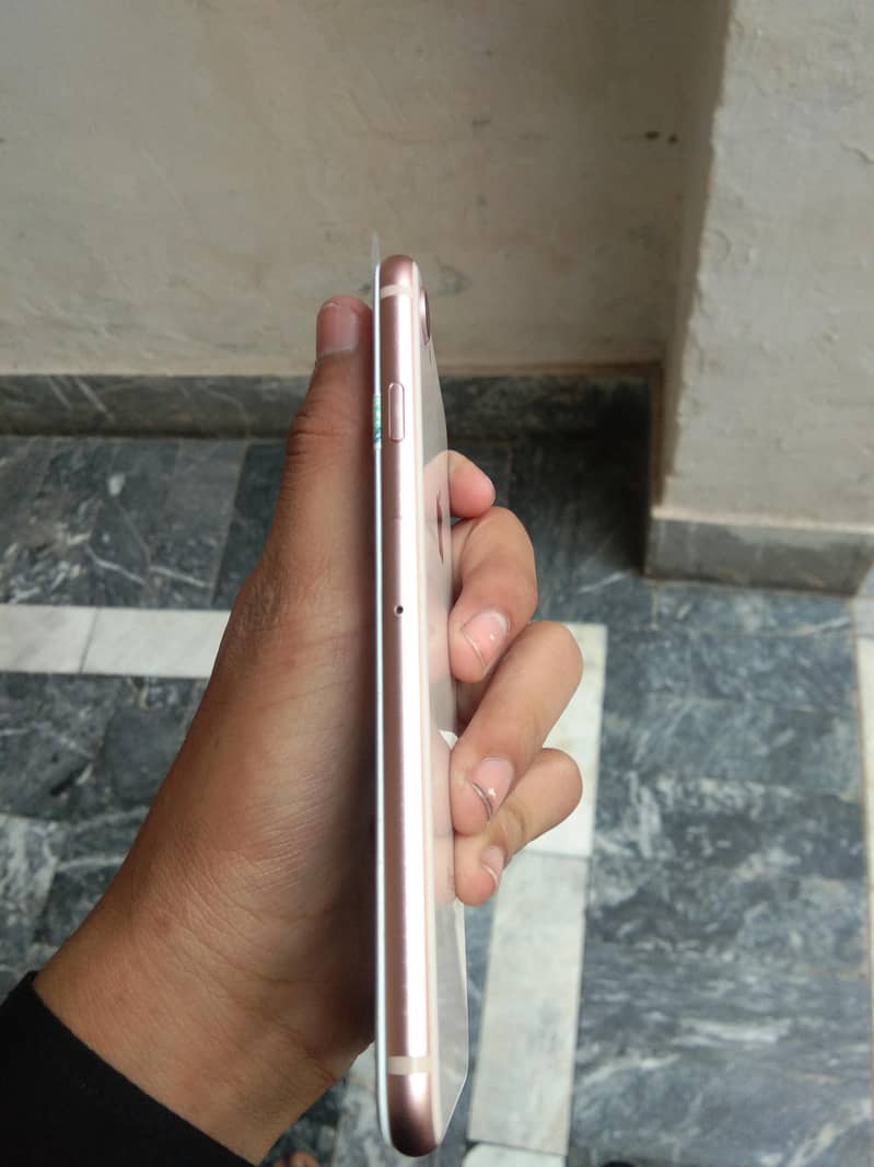 Apple iPhone 8 2