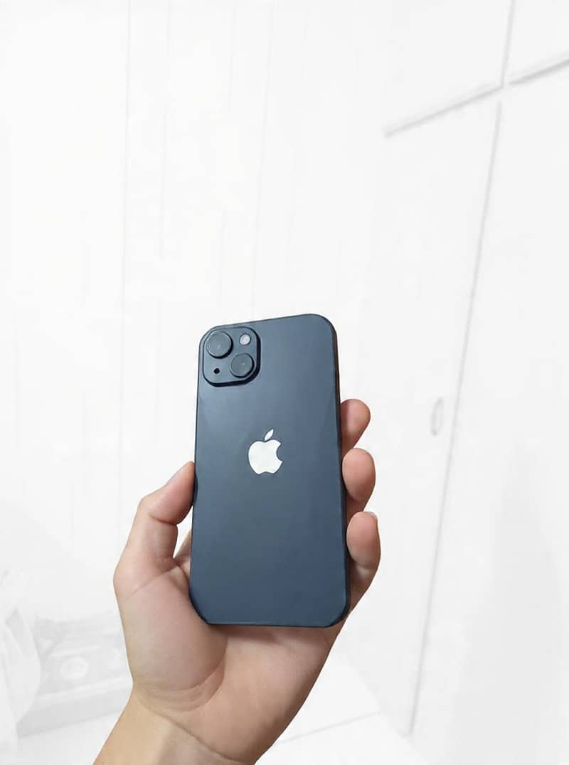 Apple iPhone 13 6