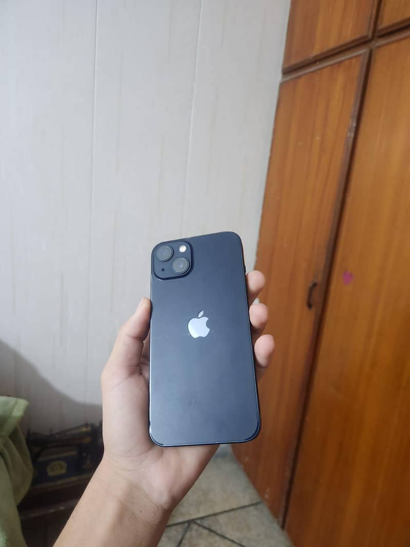 Apple iPhone 13 9