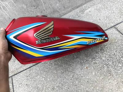 Honda 125 Fuel tank and Tappy Genuine condition almost 9/10