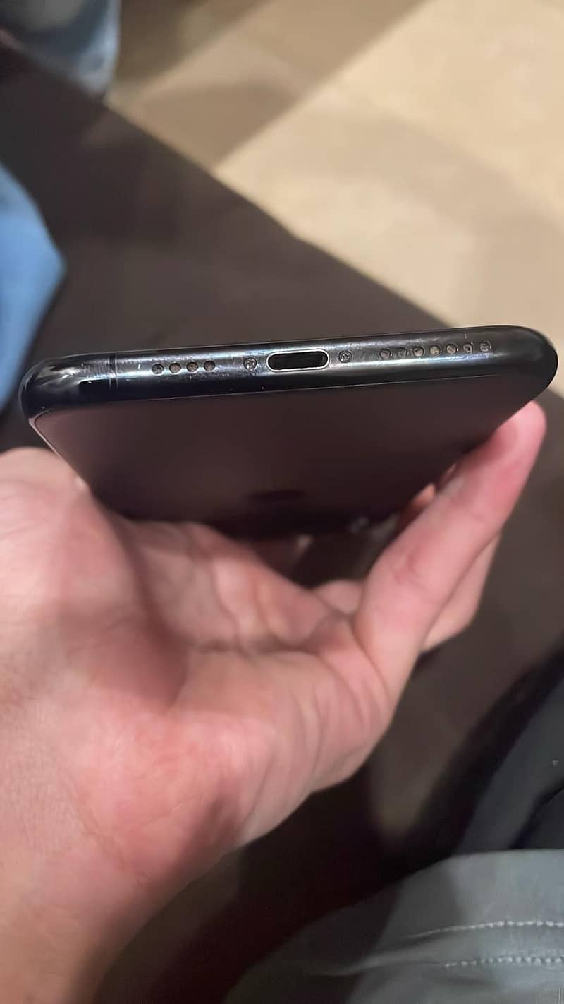 iPhone 11 pro max 3