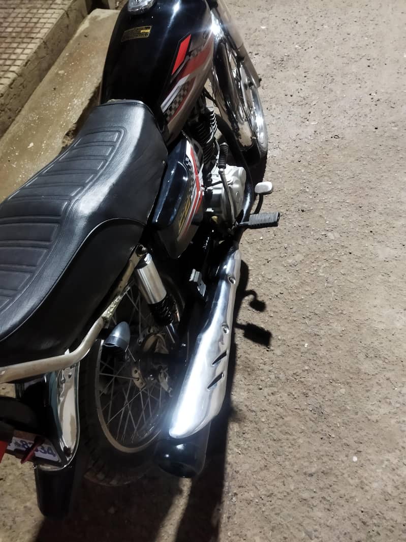UD 125 unique 10