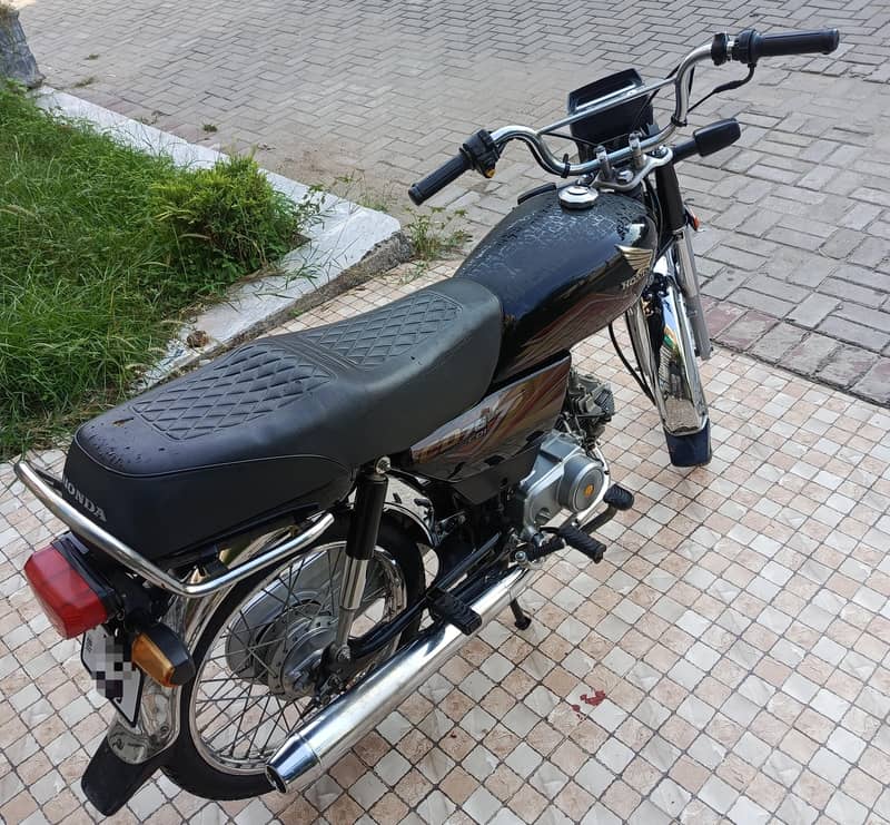 CD 70 2020 model 3