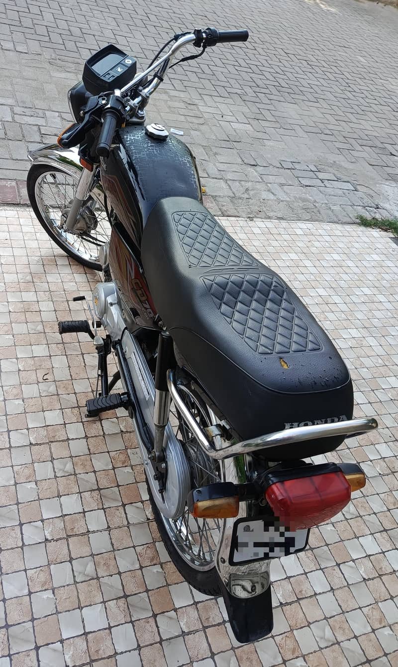 CD 70 2020 model 4