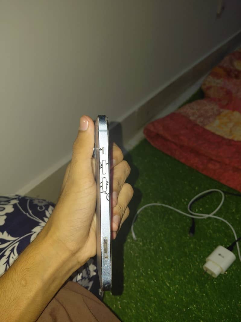Apple iPhone 14 MDM 4