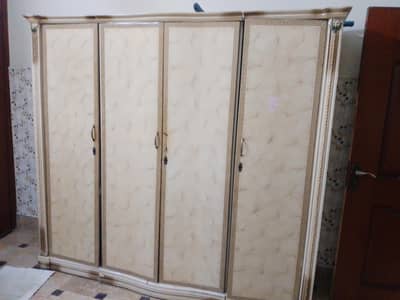wordroob 4-door