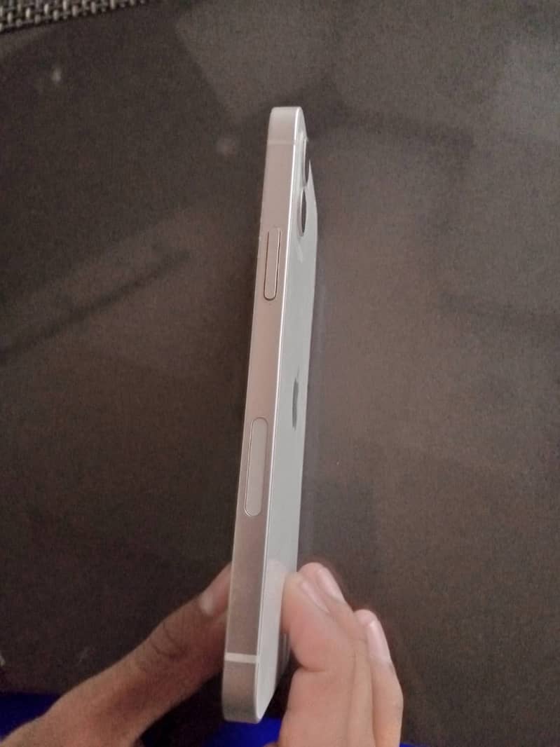 Apple iPhone 12 2