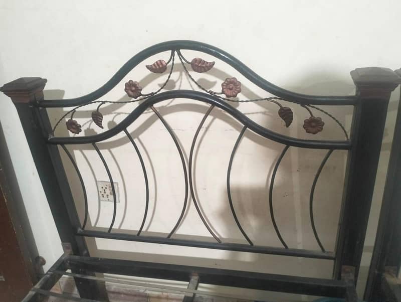 2 single beds 2