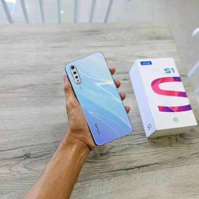 03237004371 Vivo S1 6/128 display fine condition dualsim all ok