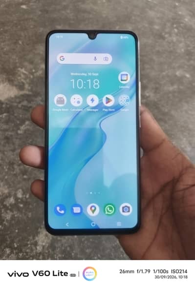 Vivo V21 with box