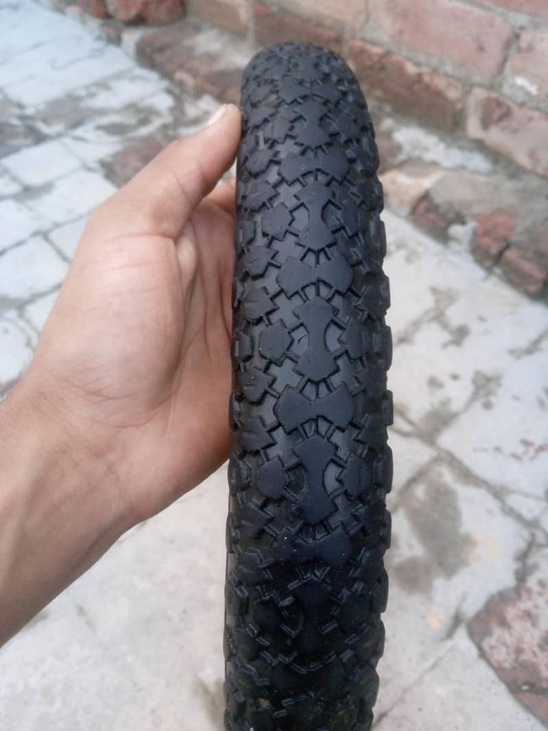 Tyre only 4