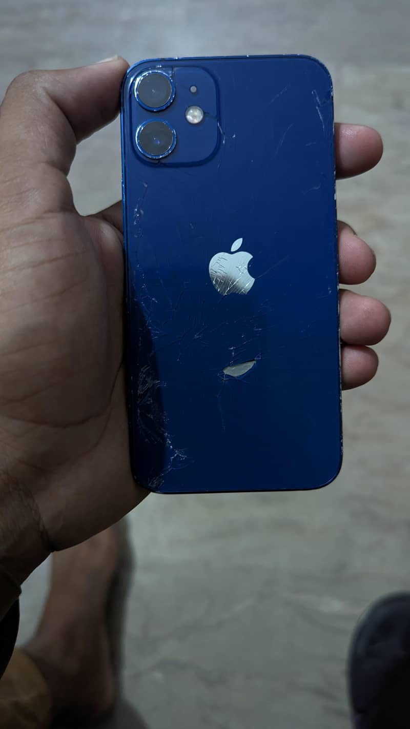 Apple iPhone 12 mini 6