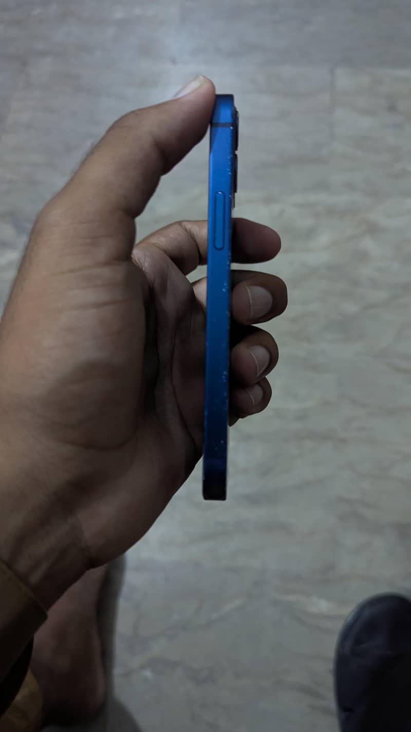 Apple iPhone 12 mini 7