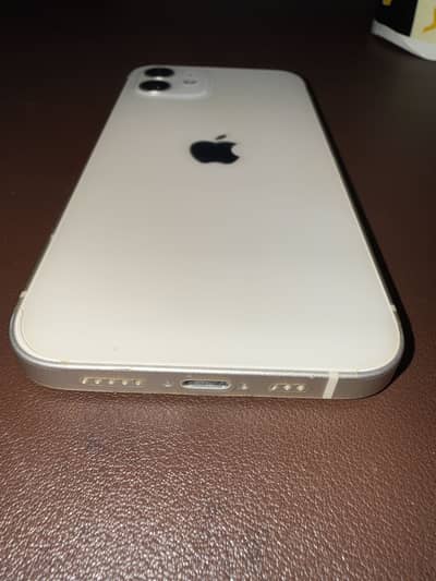 Apple iPhone 12