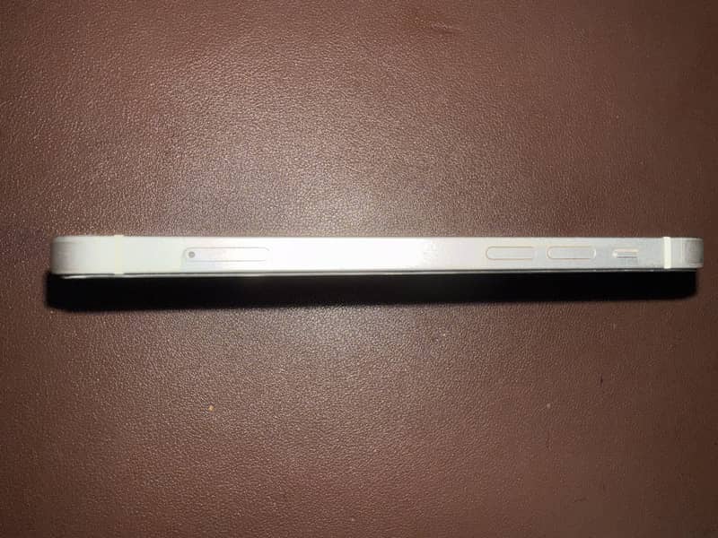 Apple iPhone 12 2