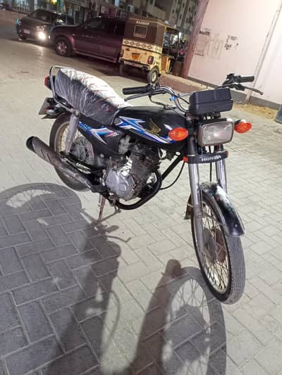 United 125 Model 2017 All ok Contact 0,3,1,1,8,3,3$3,8,3,8