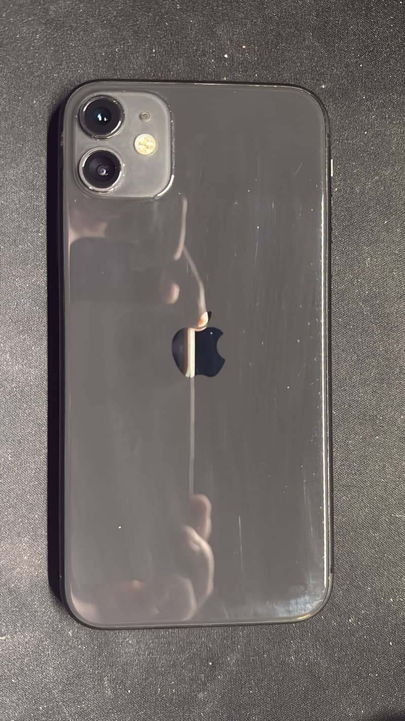Apple iPhone 11 4