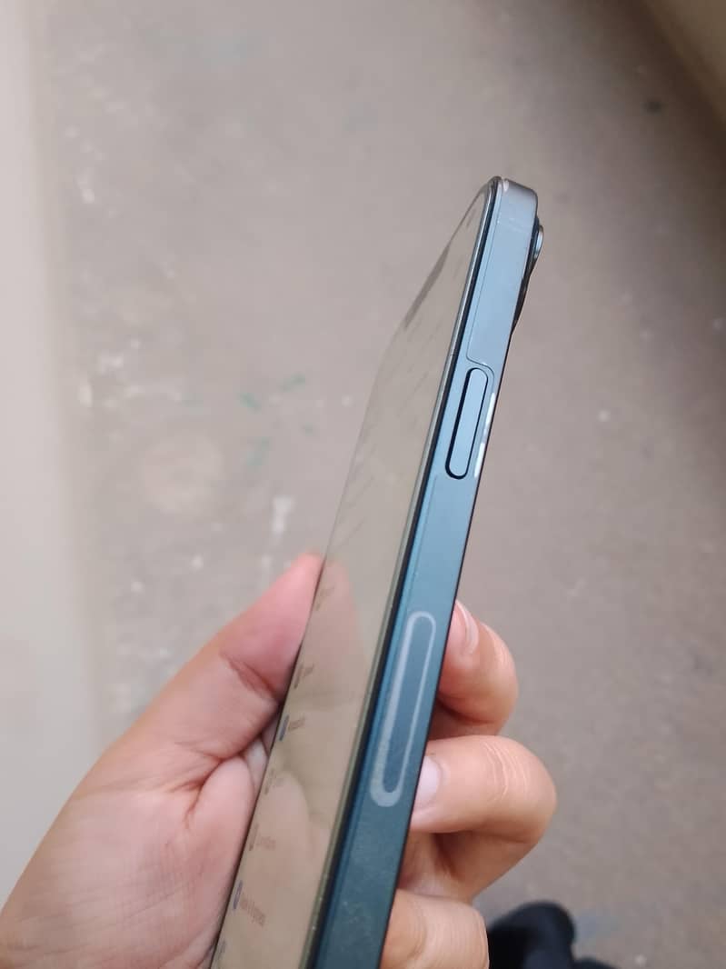 Apple iPhone 14 0