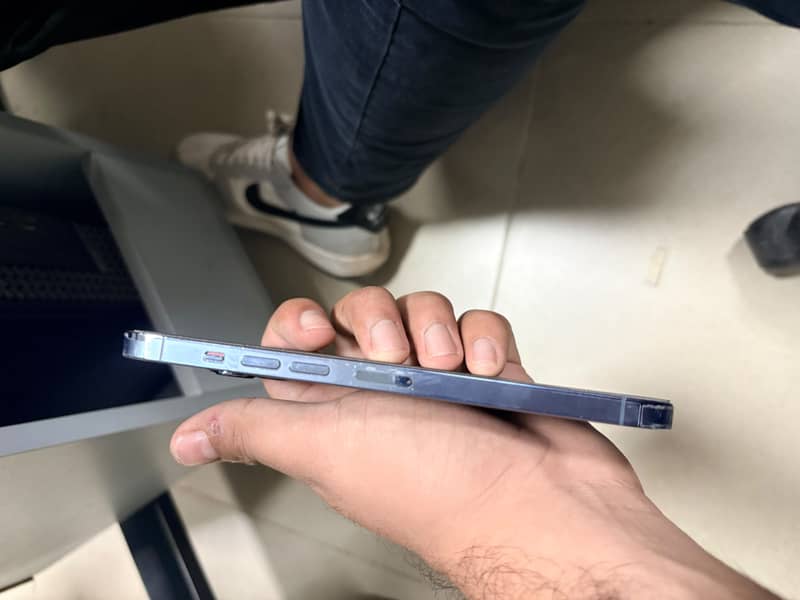 Apple iPhone 13 Pro Max 3