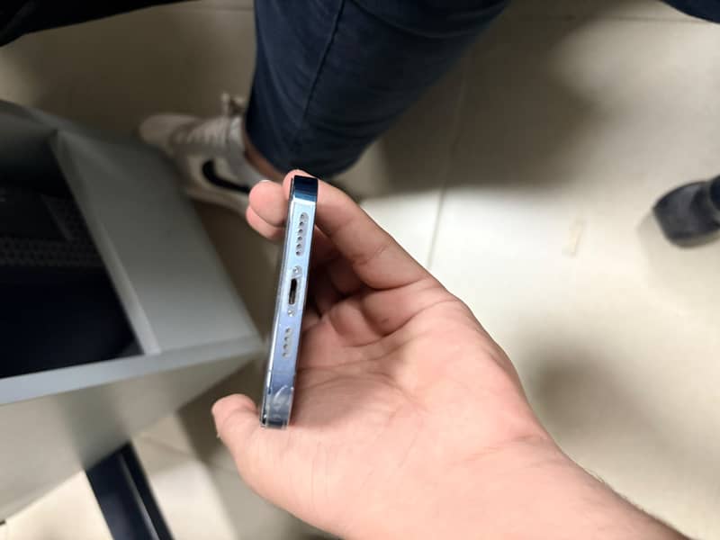 Apple iPhone 13 Pro Max 5