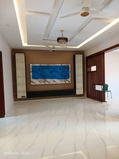 {V. vip location} 7 Marla Upper Portion