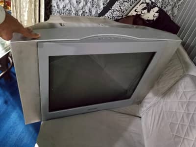 TV sale karna ha