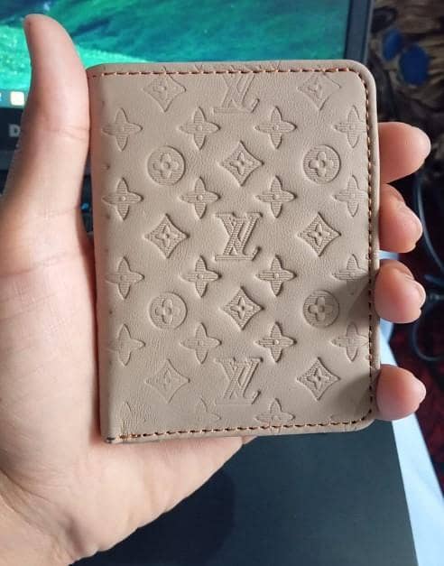 Premium Grain-Textured PU Leather Ultra-Slim Bifold Wallet for Men