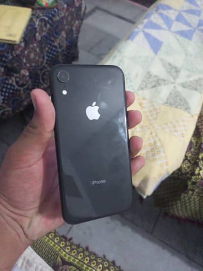 Apple iPhone XR
