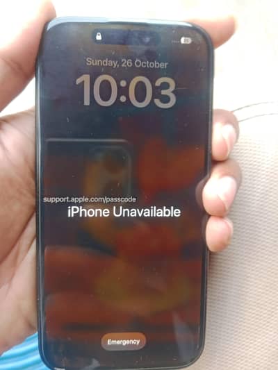 Apple iPhone 16