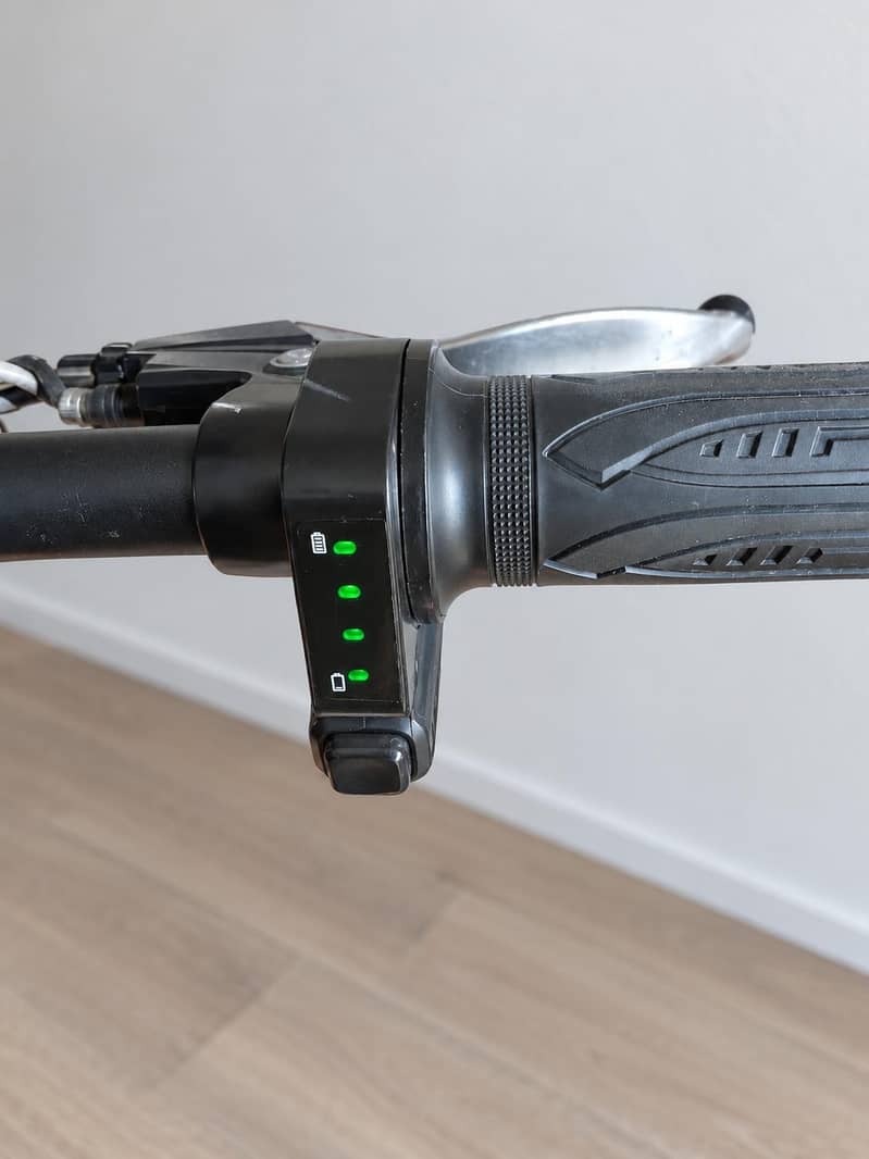Jetson Haze Foldable E-Cycle 1