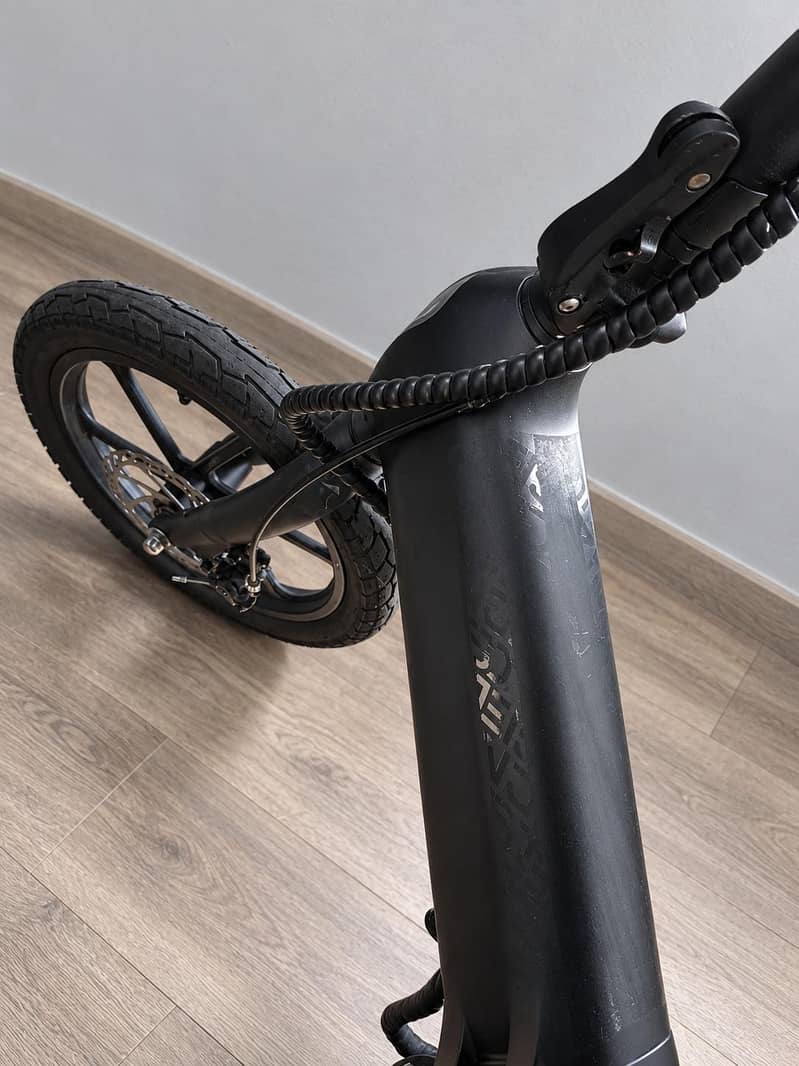 Jetson Haze Foldable E-Cycle 2